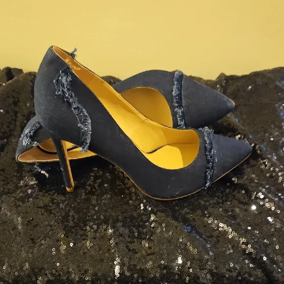 Jessica Simpson Denim Pumps - Picture 2 of 5